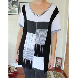 Parsley & Sage Black and White Patchwork V-Neck T-Shirt Blouse Size Large